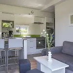Les Chevrefeuilles Camping 4*
