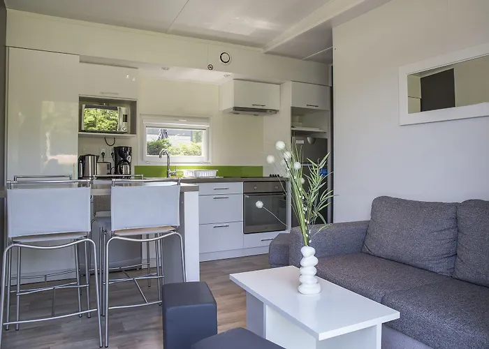 Les Chevrefeuilles Parque de Campismo 4*