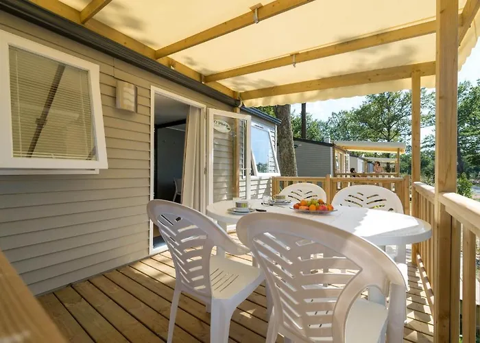 Les Chevrefeuilles 4*