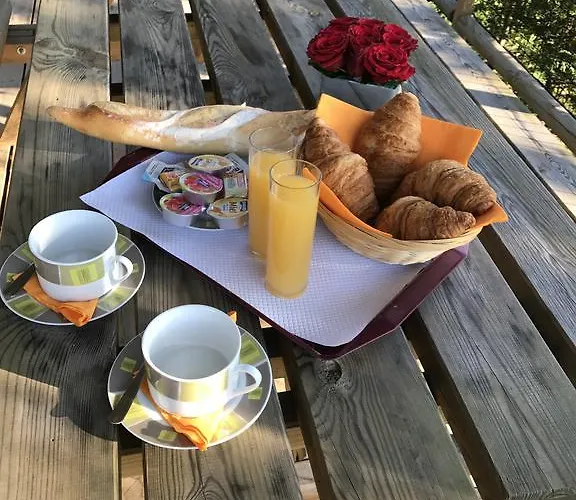 Parque de Campismo Les Chevrefeuilles 4*